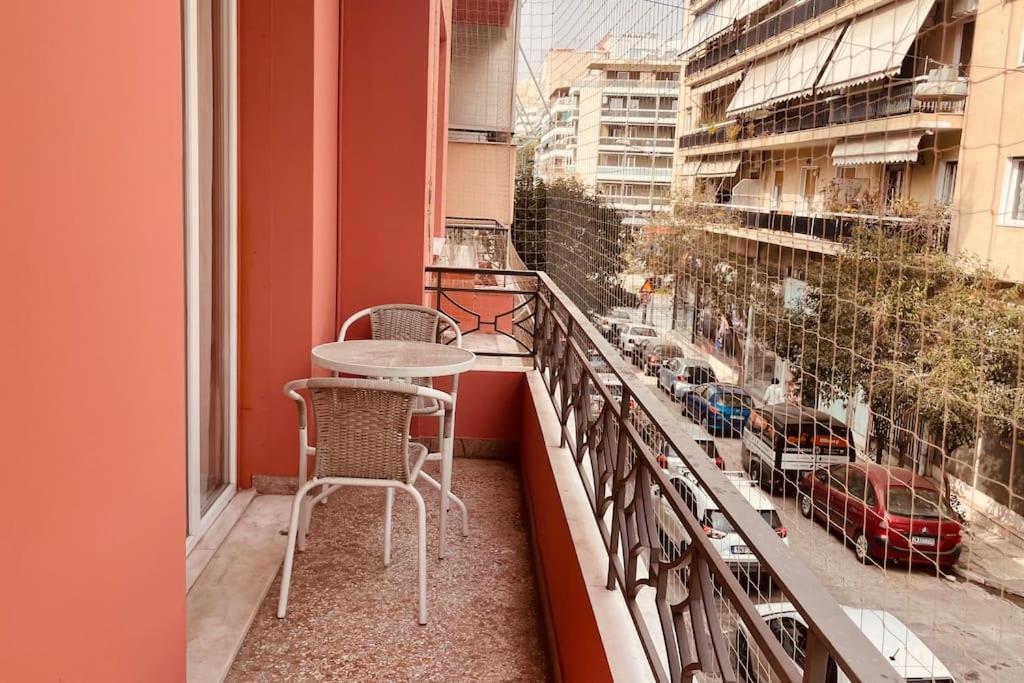 Daisy Apartment 15 Min To Acropolis Atenas Exterior foto